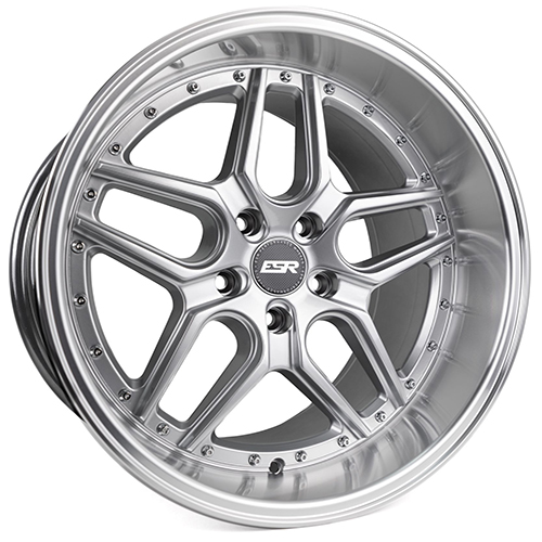 ESR CS15 Hyper Silver W/ Machined Lip - Part Number 80551422 CS15HS-ML 5X115 ESR CS15 Hyper Silver W/ Machined Lip Photo